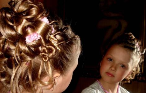 Hairstyles for May 9th for children